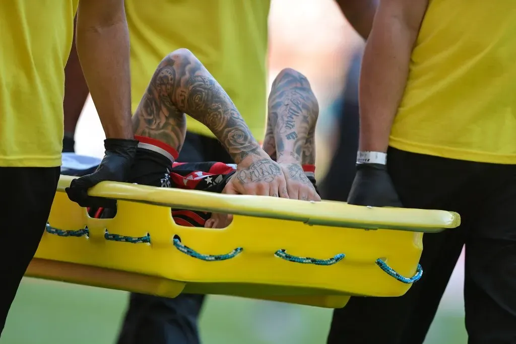 Everton Cebolinha se lesionou em agosto durante Flamengo x Palmeiras no Maracanã. Foto: Thiago Ribeiro/AGIF