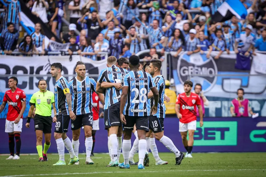 Grêmio venceu o Atlético-GO por 3 a 1 no último sábado, pelo Brasileirão. Foto: Maxi Franzoi/AGIF