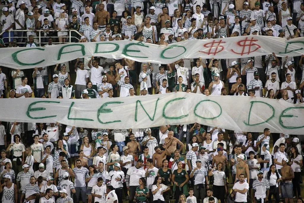 Torcida Mancha Verde no jogo do Palestra. A organizada está proibida nos estádios de São Paulo – foto:Daniel Vorley/AGIF.