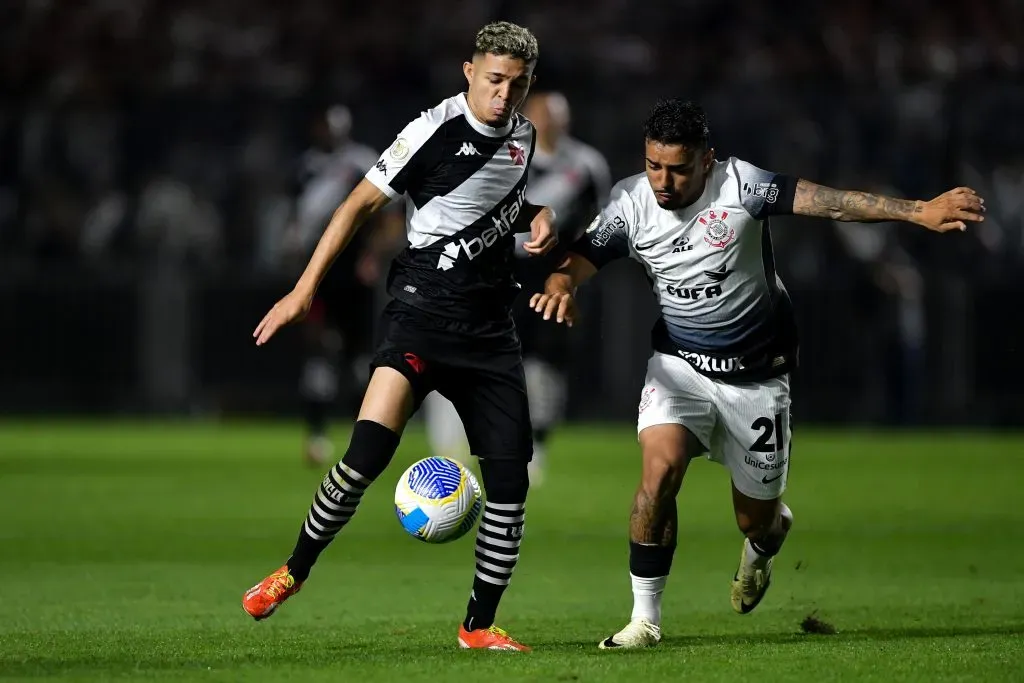 Foto: Thiago Ribeiro/AGIF – Vasco x Corinthians: Duelo de dois clubes que fazem parte da LFU