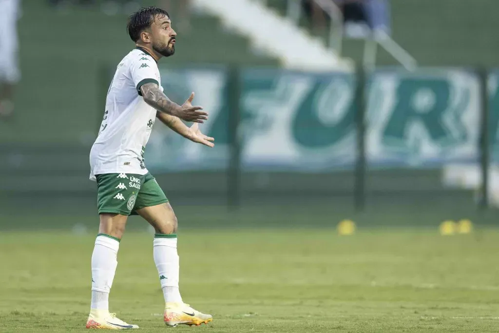 Foto: Heber Gomes/AGIF – Heitor com a camisa do Guarani