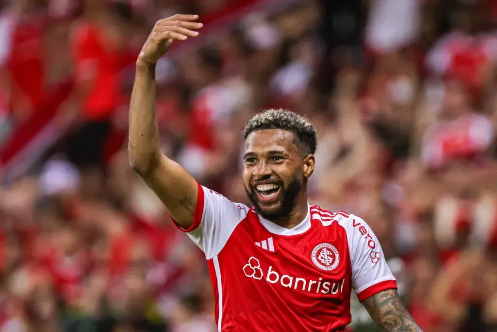 Foto: Maxi Franzoi/AGIF – Wesley não joga contra o Fluminense