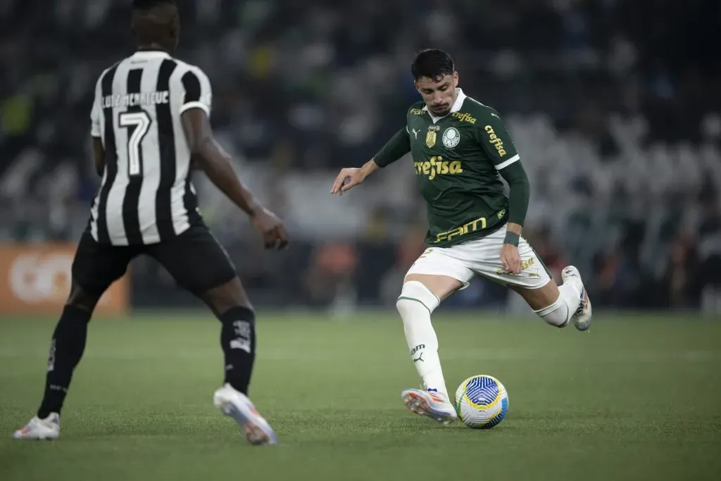 Piquerez na partida que sentiu dores no joelho. Foto: Jorge Rodrigues/AGIF