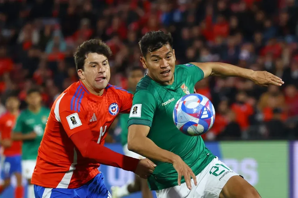 Foto: Marcelo Hernandez/Getty Images – Gonzalo Tapia com a camisa da seleção do Chile