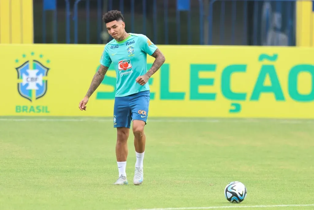 Foto: Fernando Torres/AGIF – Igor Jesus em treino da Seleção Brasileira