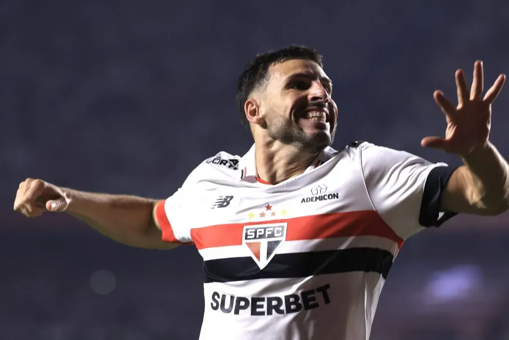 Foto: Marcello Zambrana/AGIF – Calleri pode reforçar São Paulo na reta final da temporada