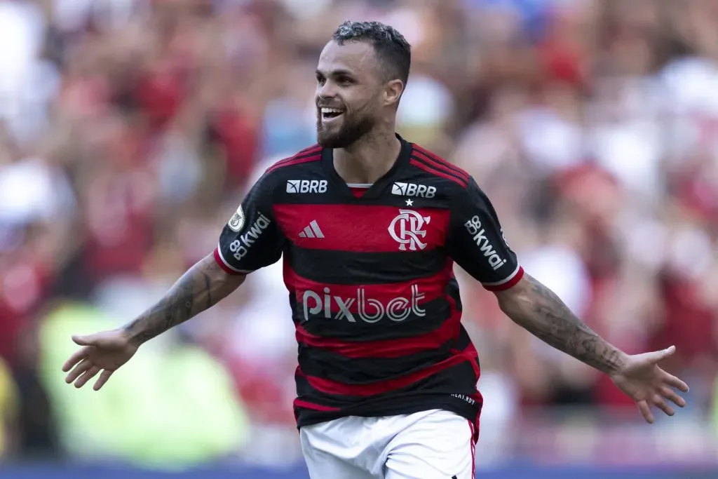 Michael marcou dois gols em vitória do Flamengo por 3 a 2 sobre o Inter. Foto: Jorge Rodrigues/AGIF