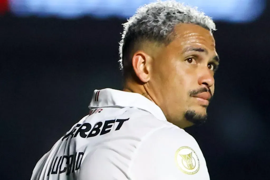 Luciano jogador do Sao Paulo lamenta durante partida contra o Juventude no estadio Morumbi pelo campeonato Brasileiro A 2024. Foto: Joisel Amaral/AGIF