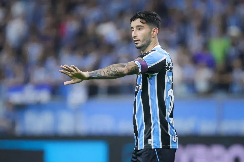 Villasanti jogador do Gremio durante partida contra o Flamengo no estadio Arena do Gremio pelo campeonato Brasileiro A 2024. Foto: Maxi Franzoi/AGIF