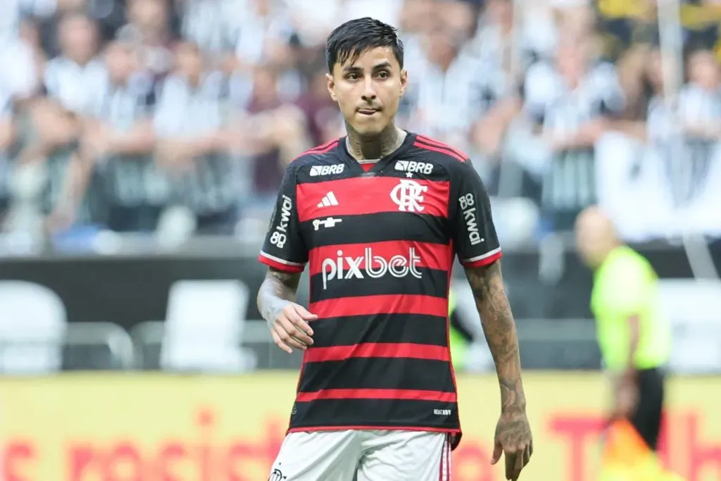 Erick Pulgar só quer deixar o Flamengo pelo mercado internacional – Foto: Gilson Lobo/AGIF