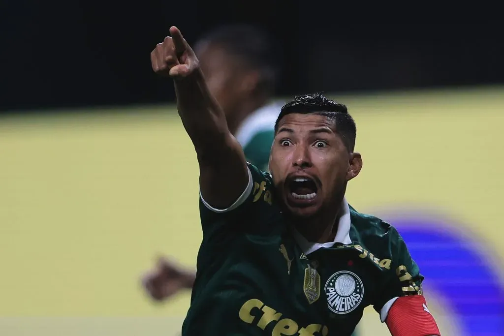 Rony jogador do Palmeiras durante partida contra o Vitoria no estadio Arena Allianz Parque pelo campeonato Brasileiro A 2024. Foto: Ettore Chiereguini/AGIF