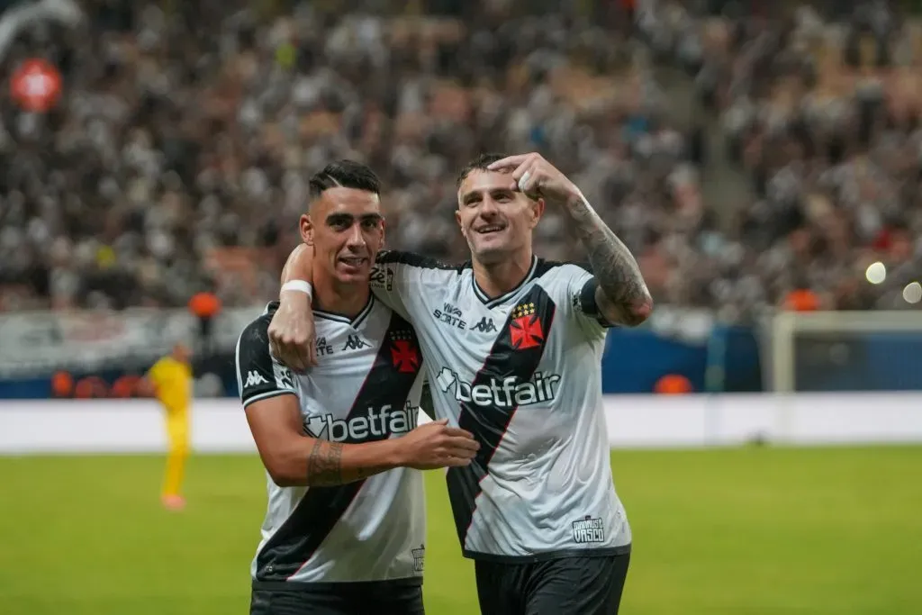 Vegetti jogador do Vasco