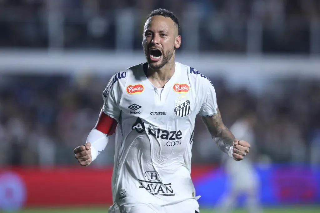 Neymar comemora gol diante do Água Santa. Foto: Reinaldo Campos/AGIF