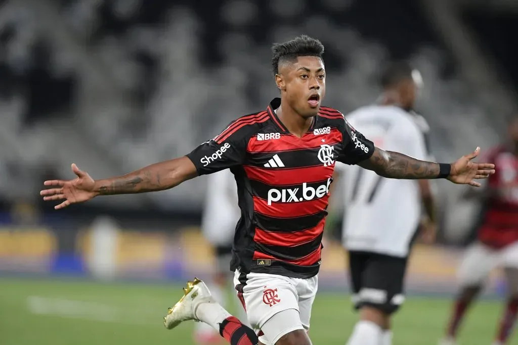 Bruno Henrique comemora seu gol contra o Vasco. Foto: Thiago Ribeiro/AGIF