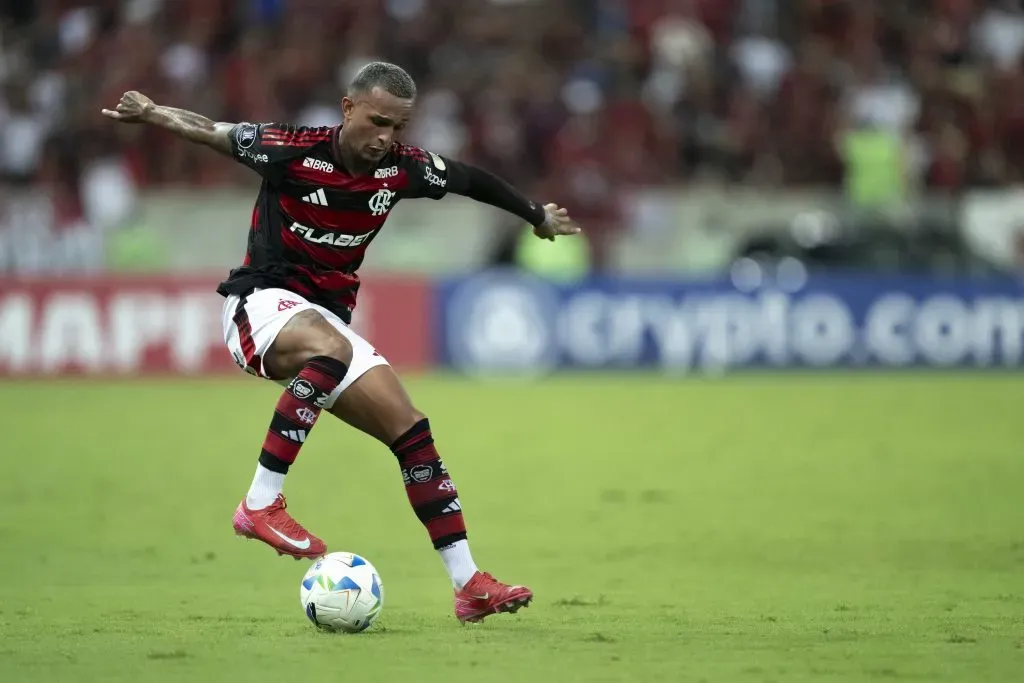 Wesley durante a partida contra o Central Córdoba, pela Libertadores