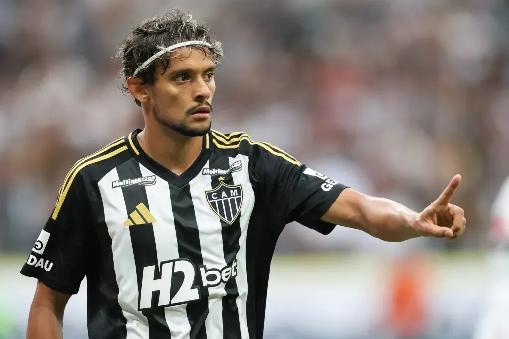 SP – BELO HORIZONTE – 06/04/2025 – BRASILEIRO A 2025, ATLETICO-MG X SAO PAULO – Gustavo Scarpa jogador do Atletico-MG durante partida contra o Sao Paulo no estadio Mineirao pelo campeonato Brasileiro A 2025. Foto: Gilson Lobo/AGIF