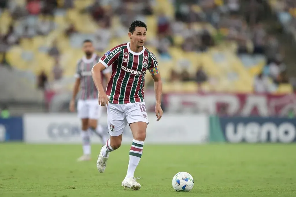 Ganso em campo pelo Fluminense – Foto: Thiago Ribeiro/AGIF