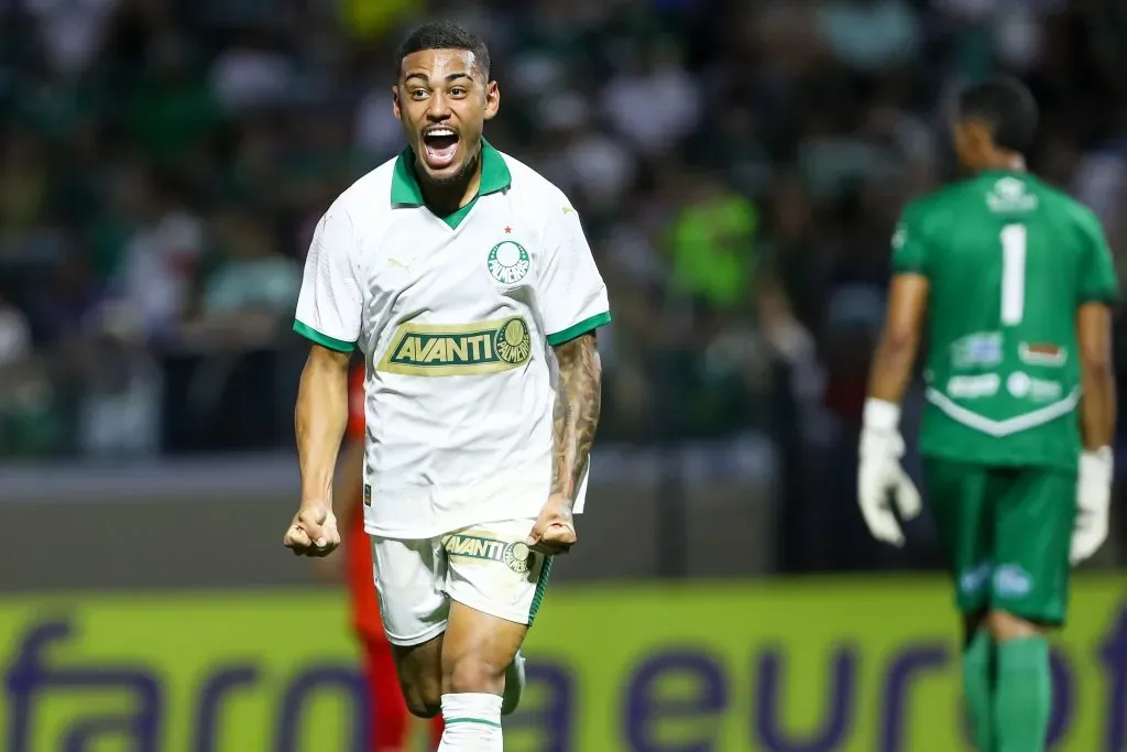 Riquelme Fillipe é considerado uma joia - Foto: Marco Miatelo/AGIF.