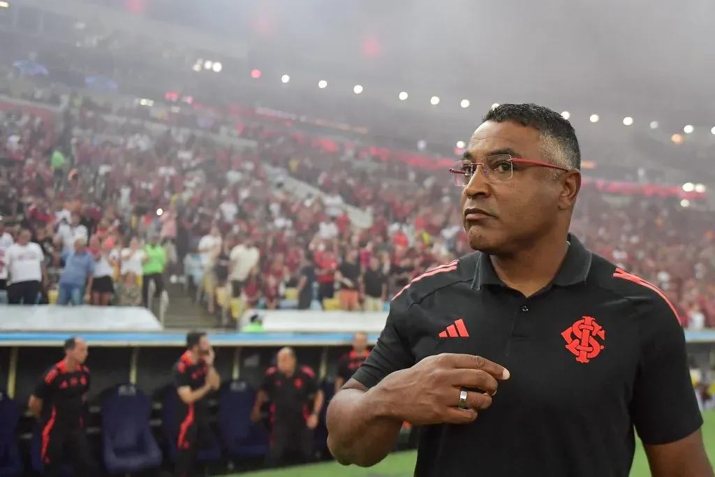 SP – RIO DE JANEIRO – 29/03/2025 – BRASILEIRO A 2025, FLAMENGO X INTERNACIONAL – Roger Machado tecnico do Internacional durante partida contra o Flamengo no estadio Maracana pelo campeonato Brasileiro A 2025. Foto: Thiago Ribeiro/AGIF