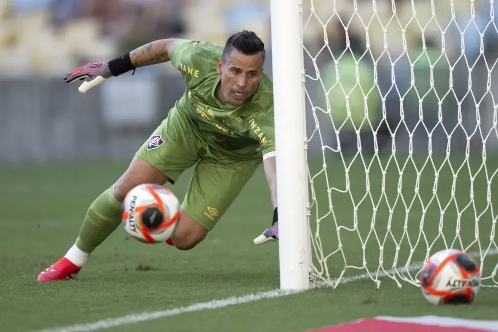 Fábio foi bastante elogiado por Emerson Leão. Foto: Jorge Rodrigues/AGIF