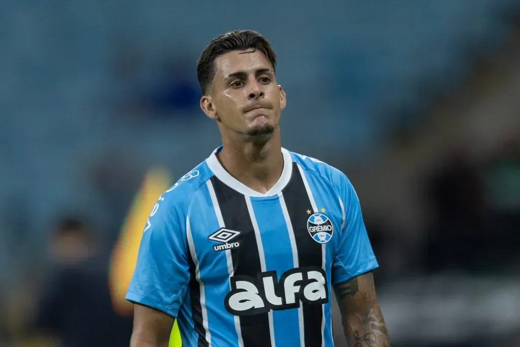 Pavón é um dos integrantes da lista de dispensáveis. Foto: Liamara Polli/AGIF