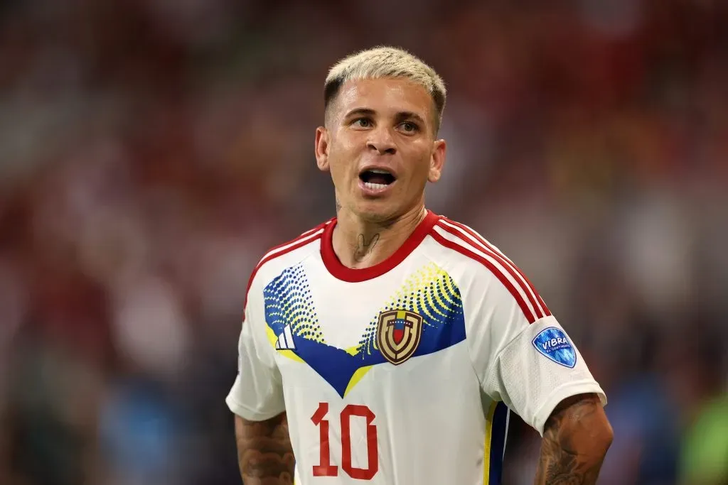 Soteldo, atacante do Santos e da Seleção Venezuelana