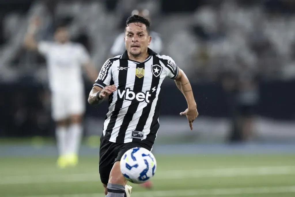 Botafogo bateu o Ceará na última partida antes do Super Mundial. Foto: Jorge Rodrigues/AGIF