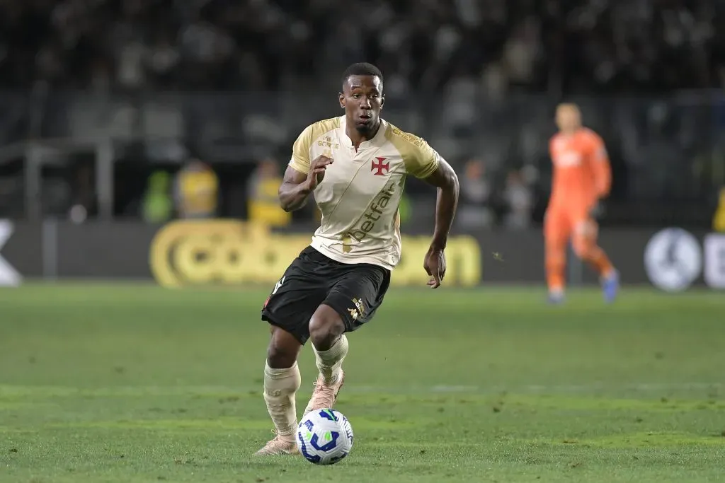 Cuesta deve seguir fora da equipe nesta rodada. Foto: Thiago Ribeiro/AGIF