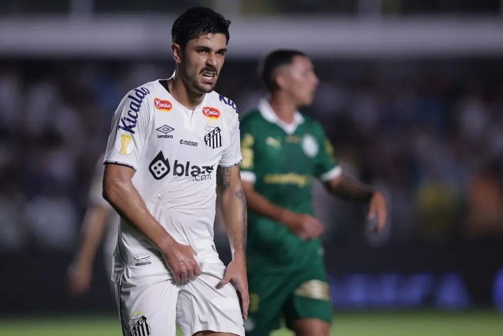 Basso atuando em partida do Paulistão. Foto: Ettore Chiereguini/AGIF