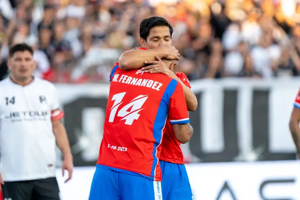 En el Monumental, Matías Fernández agradece a Suazo con un conmovedor gesto (Guille Salazar).