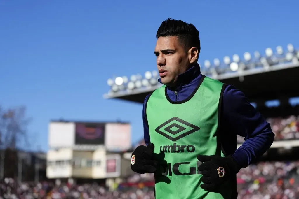 Rayo Vallecano v Real Sociedad – LaLiga Santander Radamel Falcao centre-forward of Rayo Vallecano and Colombia during the warm-up before the La Liga Santander match between Rayo Vallecano and Real Sociedad at Campo de Futbol de Vallecas on January 21, 2023 in Madrid, Spain. Madrid Spain PUBLICATIONxNOTxINxFRA Copyright: xJosexBretonx originalFilename:breton-rayovall230121_npHfF.jpg