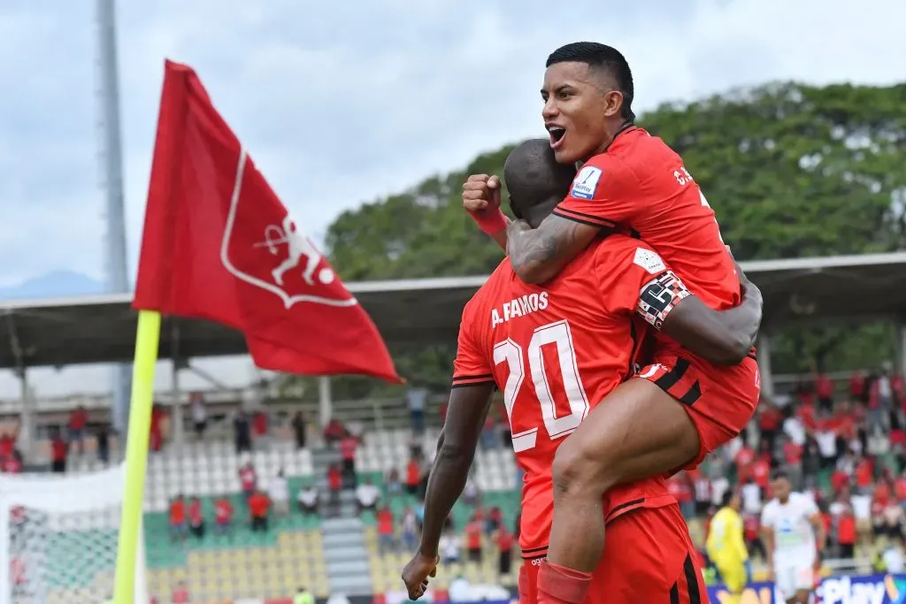 América de Cali ante Envigado por la fecha 7 de la Liga BetPlay DIMAYOR II 2024. Foto: VizzorImage / Nelson Ríos.