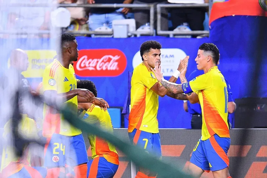 Luis Díaz y James Rodríguez serían titulares en Lima.