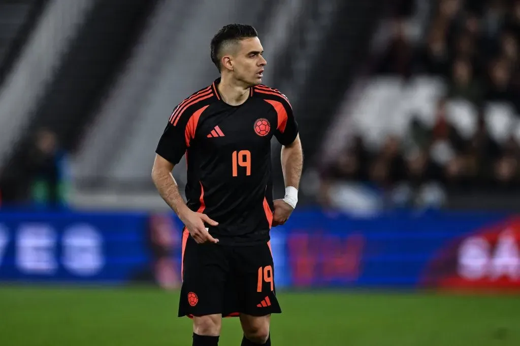 Rafael Santos Borré de Colombia ante España. Foto: Sebastian Frej / Imago.