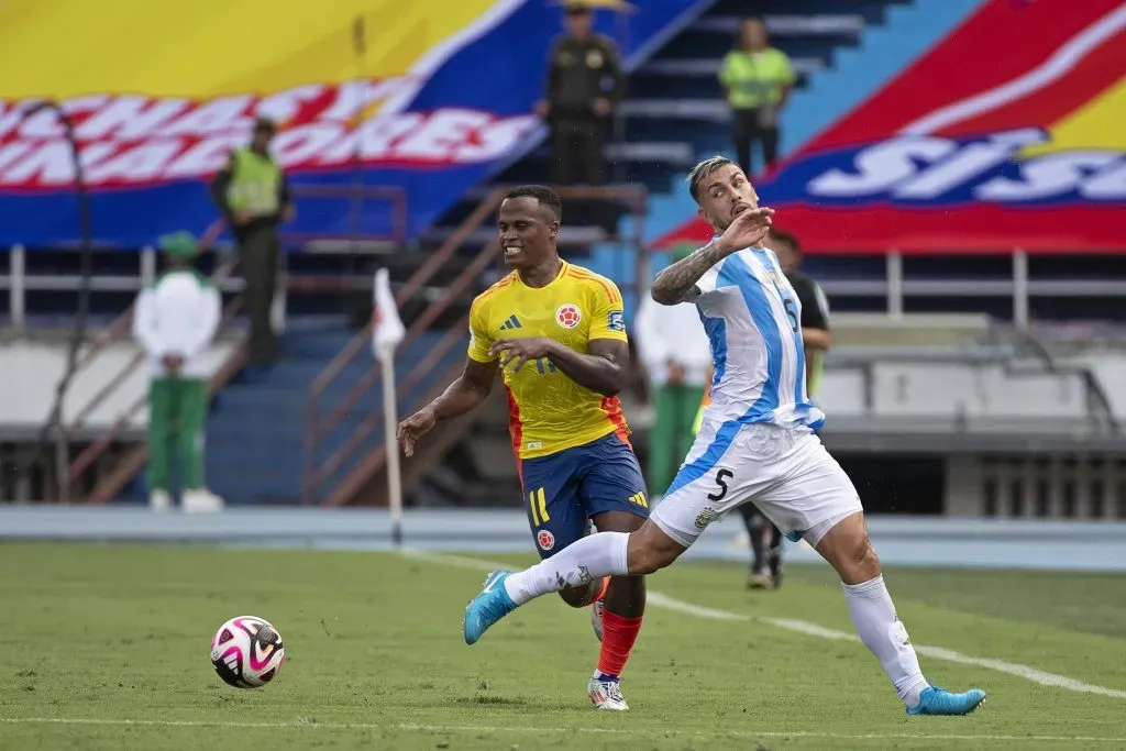 Leandro Paredes con Jhon Arias. IMAGO.