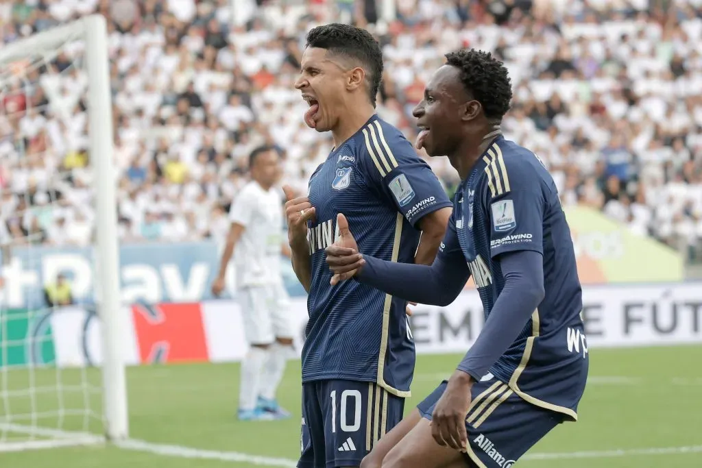 Daniel Cataño de Millonarios celebra ante Once Caldas por la fecha 9 de la Liga BetPlay DIMAYOR II 2024. Foto: VizzorImage / Jonh Jairo Bonilla.