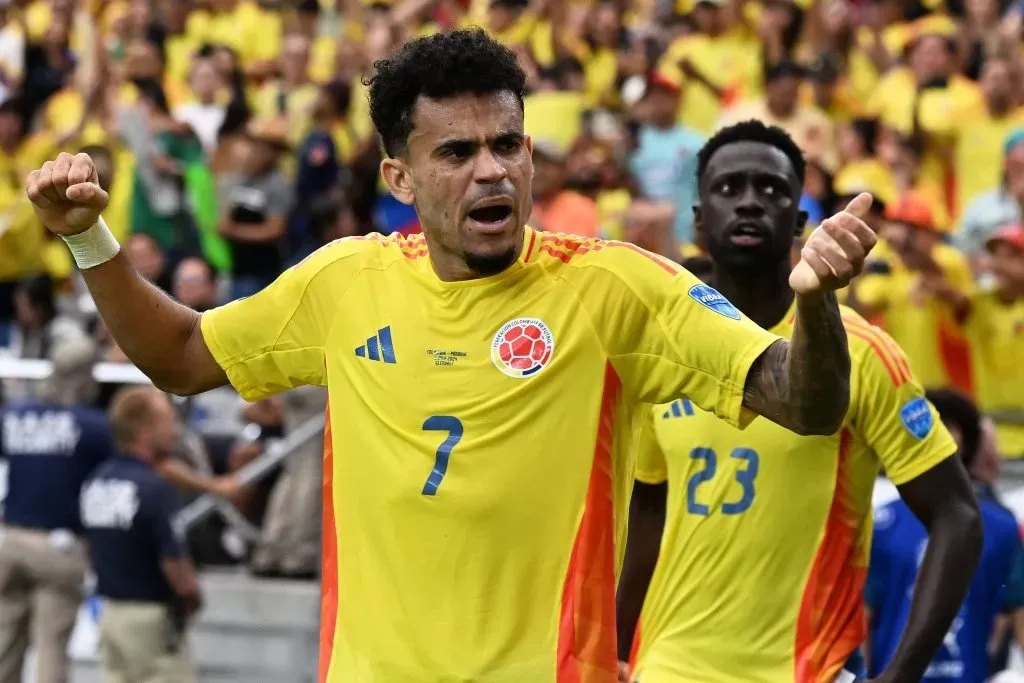 Luis Díaz festejando el gol con la Selección Colombia. Foto: Imago.