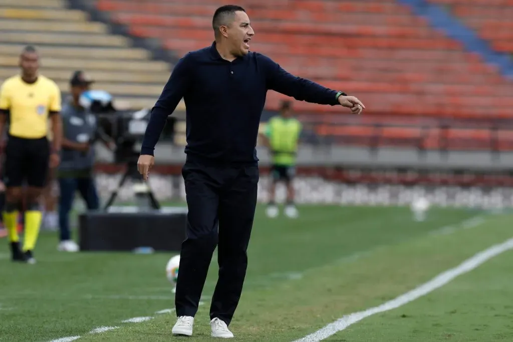 Efraín Juaréz Valdés, director técnico de Atlético Nacional ante Boyacá Chicó por la fecha 12 de la Liga BetPlay DIMAYOR II 2024. Foto: VizzorImage / Jaime Jaramillo.