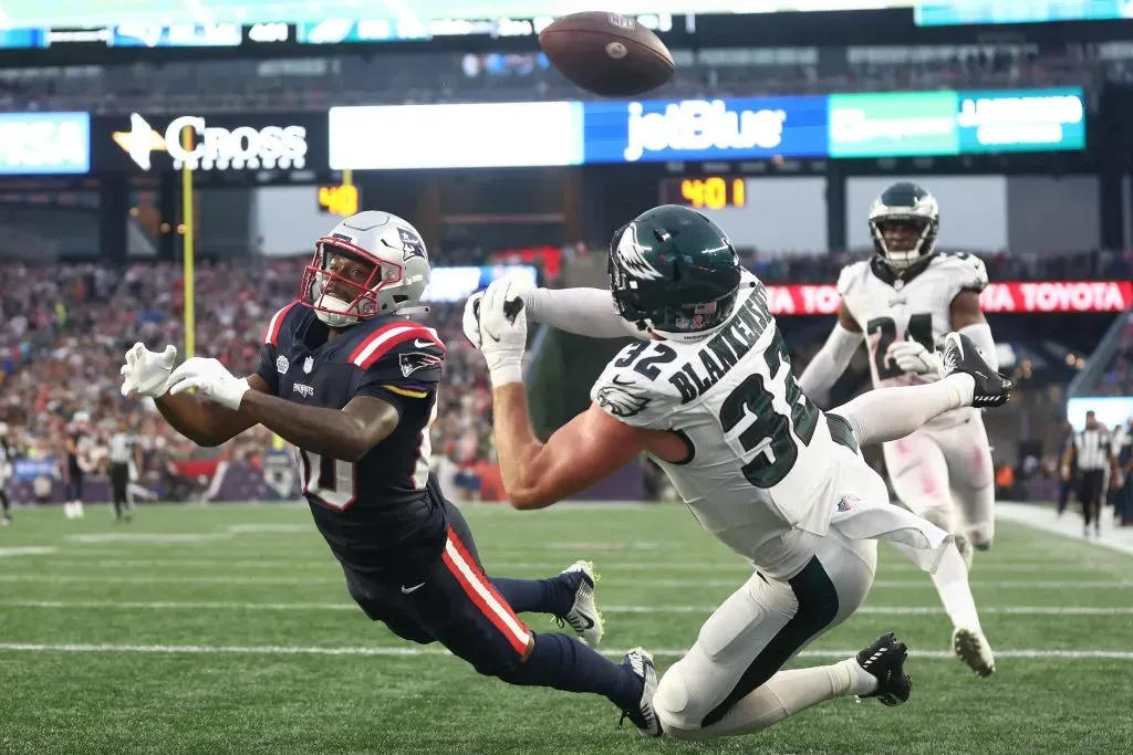 FOXBOROUGH, MASSACHUSETTS – SEPTEMBER 10: Kayshon Boutte #80 of the New England Patriots fails to catch a pass in the end zone while being defended by Reed Blankenship #32 of the Philadelphia Eagles during the third quarter at Gillette Stadium on September 10, 2023 in Foxborough, Massachusetts. (Photo by Maddie Meyer/Getty Images)