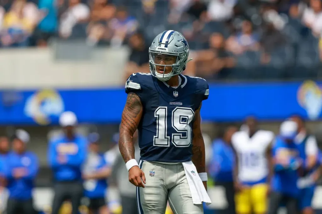 INGLEWOOD, CA – AUGUST 11: Dallas Cowboys quarterback Trey Lance walks to the sideline during the NFL, American Football Herren, USA preseason game between the Dallas Cowboys and the Los Angeles Rams on August 11, 2024, at SoFi Stadium in Inglewood, CA.Photo by Jordon Kelly/Icon Sportswire NFL: AUG 11 Preseason Cowboys at Rams EDITORIAL USE ONLY Icon240811032