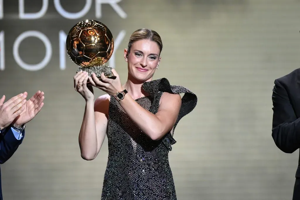 PARIS, FRANCE – OCTOBER 17: Alexia Putellas receives her second Woman Ballon d’Or award during the Ballon D’Or ceremony at Theatre Du Chatelet In Paris on October 17, 2022 in Paris, France. (Photo by Aurelien Meunier/Getty Images)