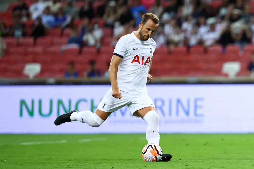Harry Kane estrenó sus botas Sketchers en el amistoso contra Shakhtar Donetsk (Photo by Yong Teck Lim/Getty Images)