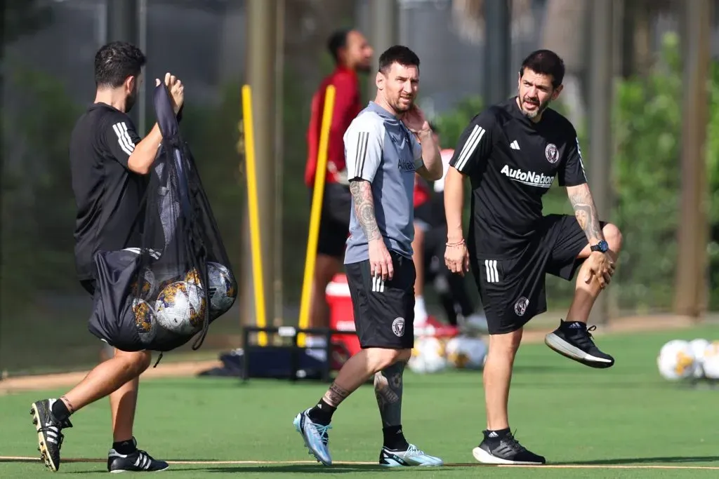 Lionel Messi, en uno de sus últimos entrenamientos con el Inter Miami. Todavía no pudo trabajar a la par de sus compañeros. Getty Images.