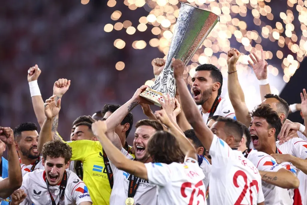 Sevilla ganó la última Europa League y es el que más títulos tiene (7).