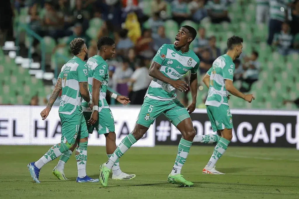 Félix Torres está pasando por su mejor temporada goleadora y se ha vuelto un jugador clave en Santos Laguna y en la Selección de Ecuador. (Foto: GettyImages).