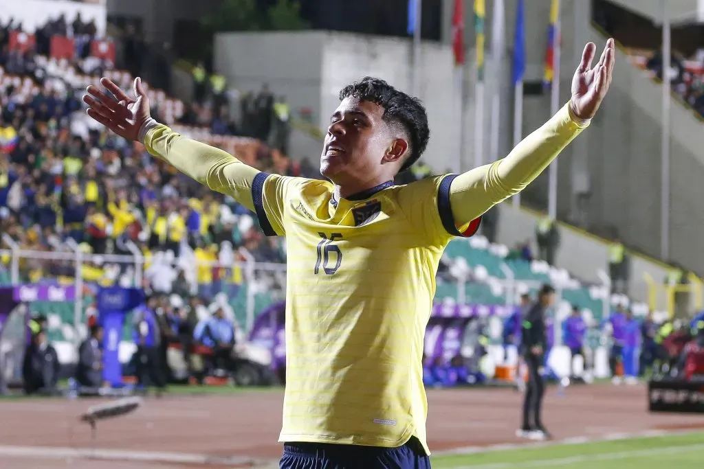 Kendry Páez celebrando su primer gol con la Selección de Ecuador en Eliminatorias. Foto: Getty.
