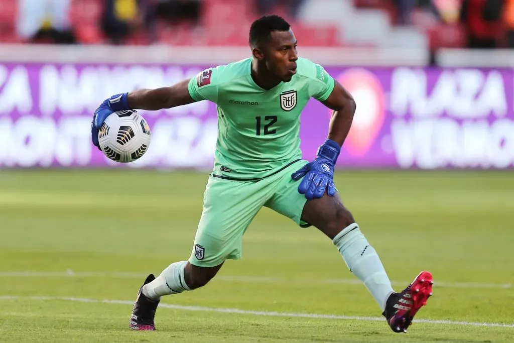 Pedro Ortíz con la Selección de Ecuador en un partido de Eliminatorias. Foto: El Universo.