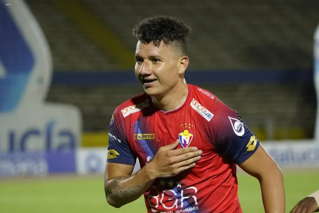 Byron Palacios ha sido goleador de El Nacional en temporadas anteriores. Foto: Getty.