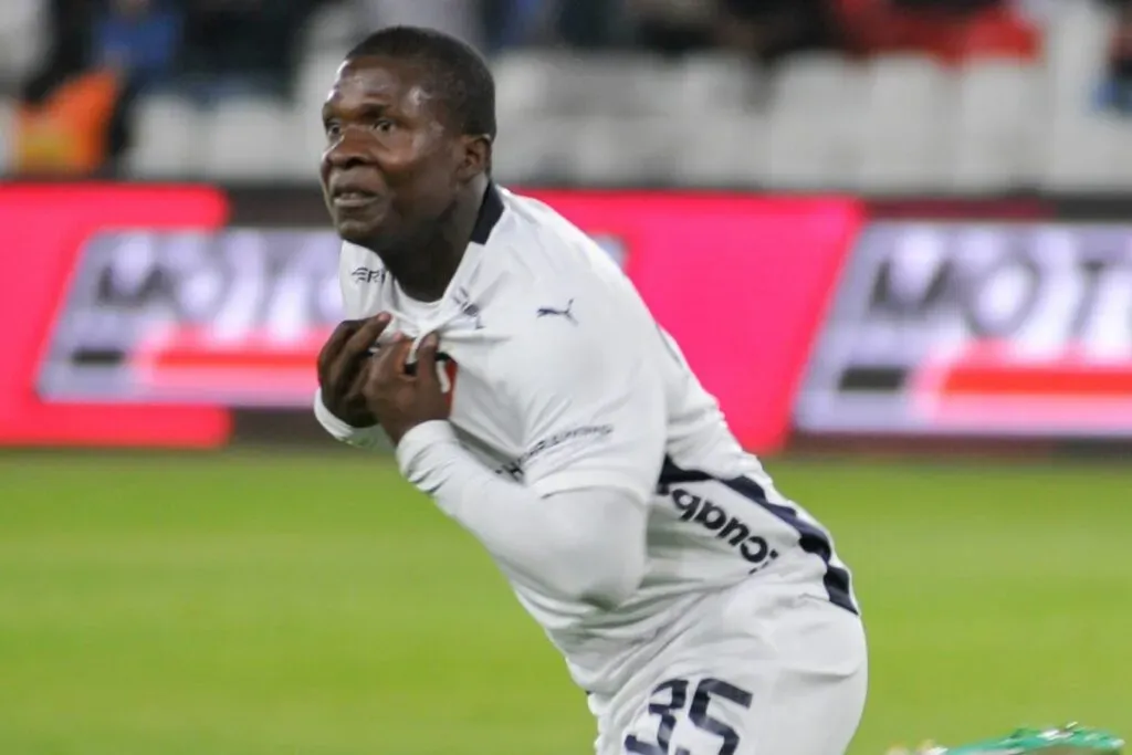 Jairon Charcopa fue ascendido al primer plantel de Liga de Quito este 2024. Foto: LDU.