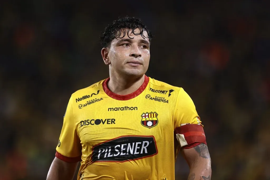 Mario Pineida pasó de ser figura de Barcelona SC a ser relegado a la suplencia. Foto: Getty.